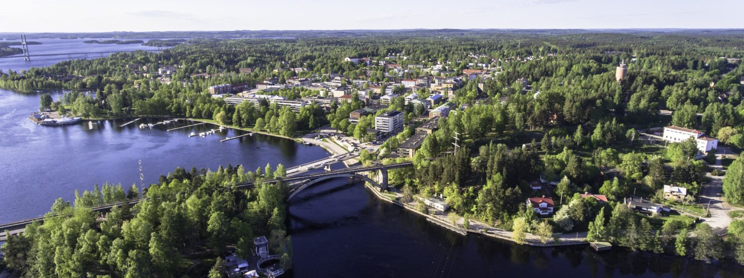 Ilmakuva Siltasaaresta ja Heinolasta