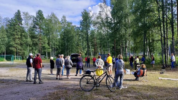 Ihmisiä tapahtumassa