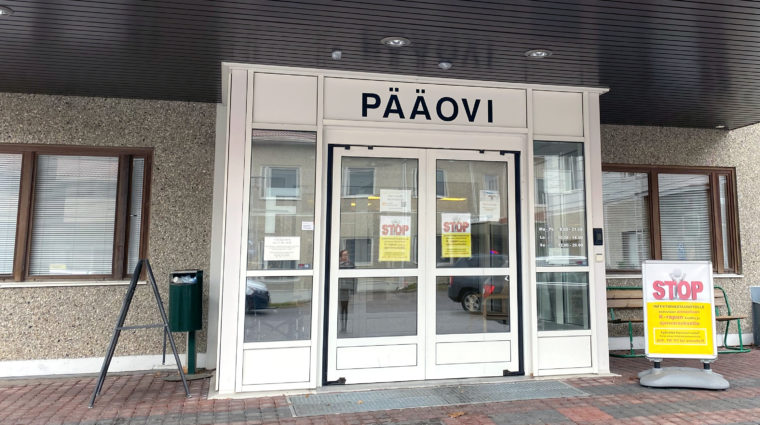 Terveyskeskuksen sisäänkäynti