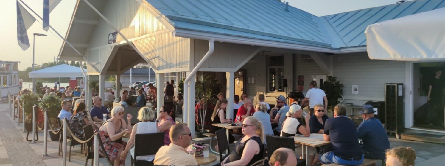 Kahvila Tyyrpuurin kesäklubi