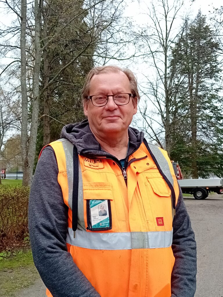 Puistopuutarhuri Timo Laitinen