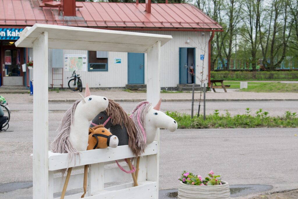 Keppihevosia.