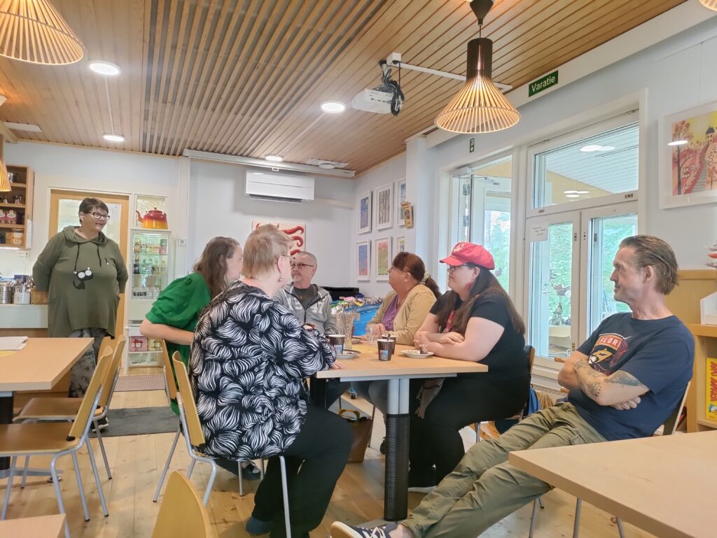 Tiedotustilaisuus Kyläpirtillä