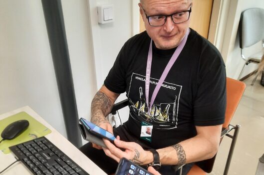 Digipiste lehtisalissa