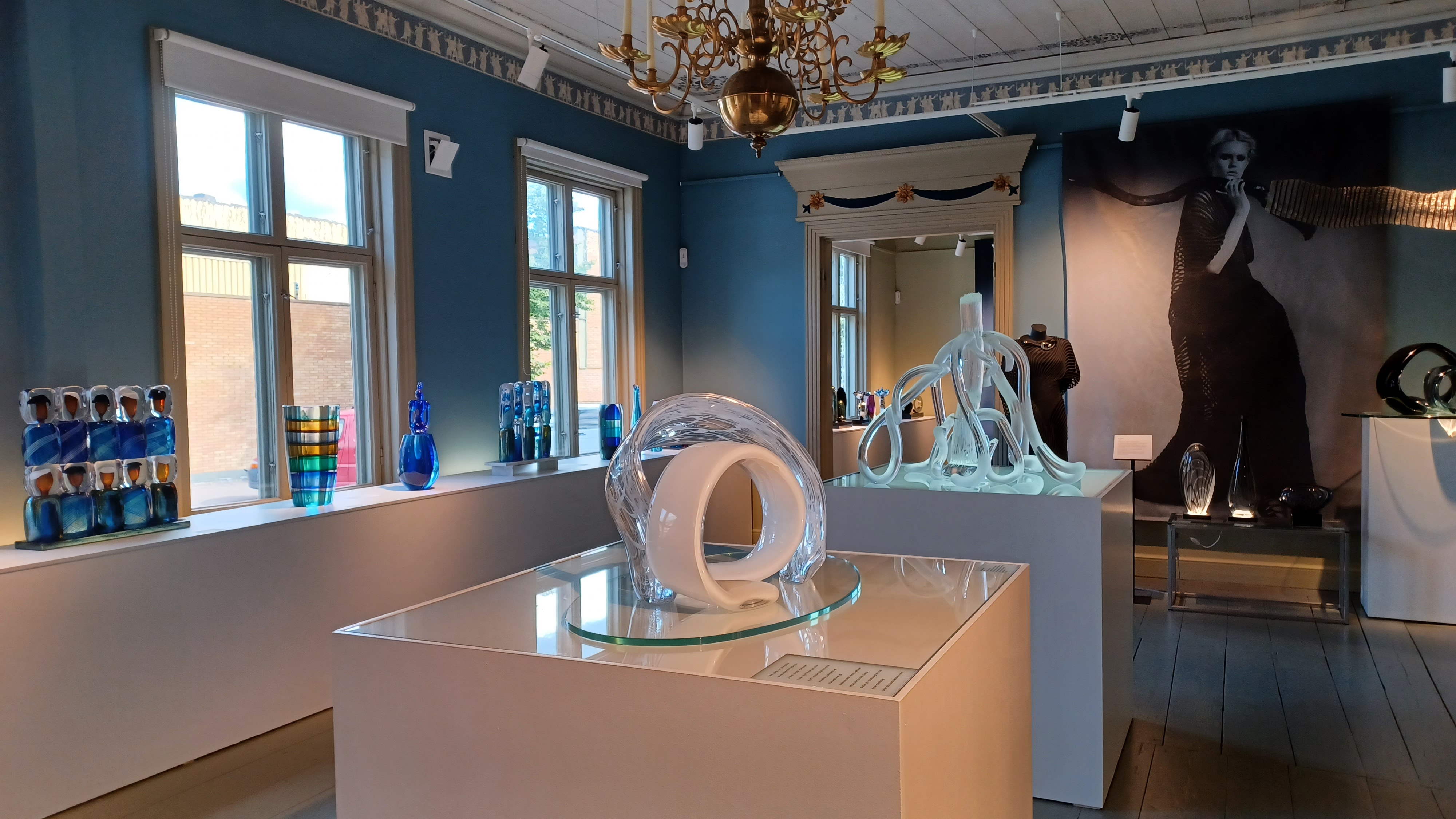 Ritva-Liisa Pohjalaisen lasiteoksia