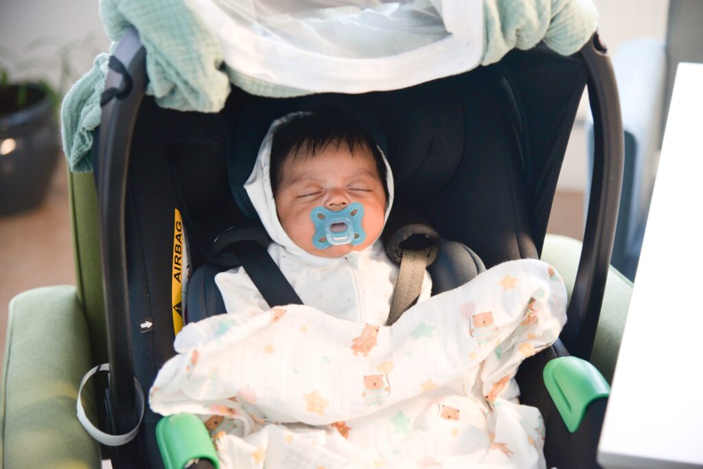 Vuoden 2026 vauva Travis Pious.