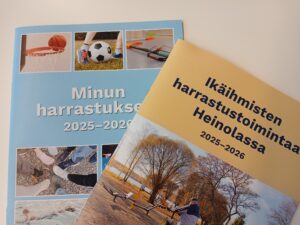 Harrastevihkojen kannet.